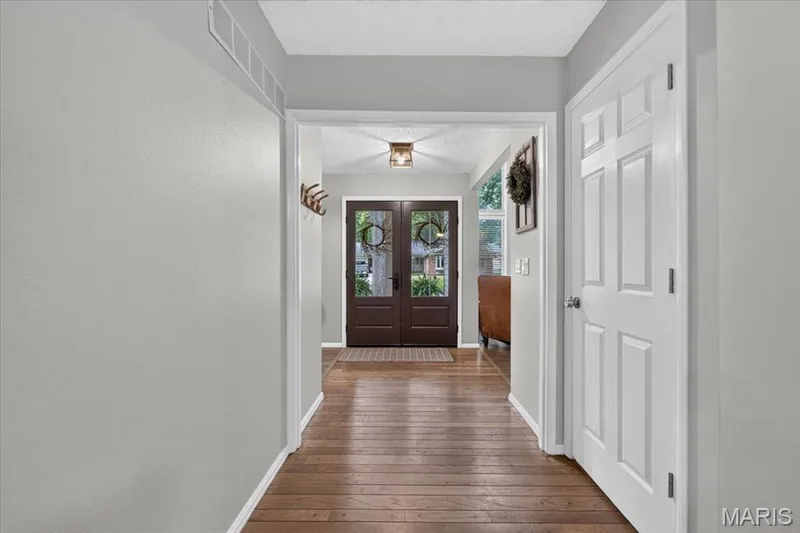 15250 Kingsman Circle, Chesterfield, MO 63017 — listing photo 10 of 55