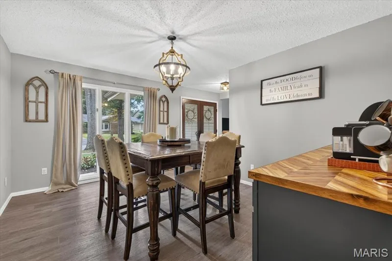 15250 Kingsman Circle, Chesterfield, MO 63017 — listing photo 17 of 55