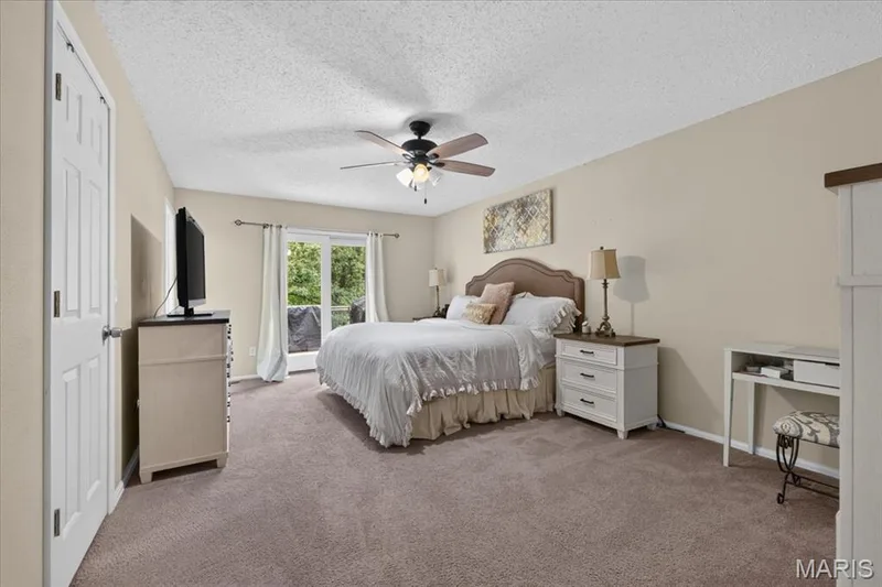 15250 Kingsman Circle, Chesterfield, MO 63017 — listing photo 24 of 55