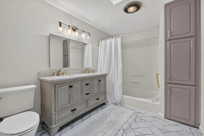 15250 Kingsman Circle, Chesterfield, MO 63017 — listing photo 27 of 55