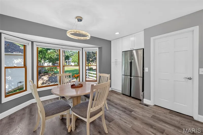 Breakfast nook with bay window — 6 Potomac Court, St Charles, MO 63303