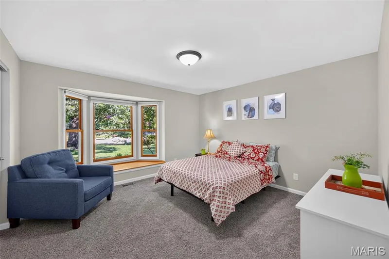 Bedroom with bay window — 6 Potomac Court, St Charles, MO 63303