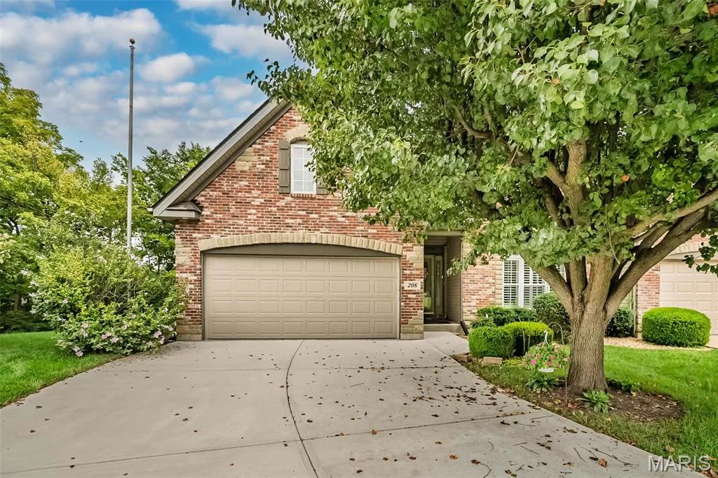208 Strawberry Fields Court, St Peters, MO 63376 — listing photo 1 of 55