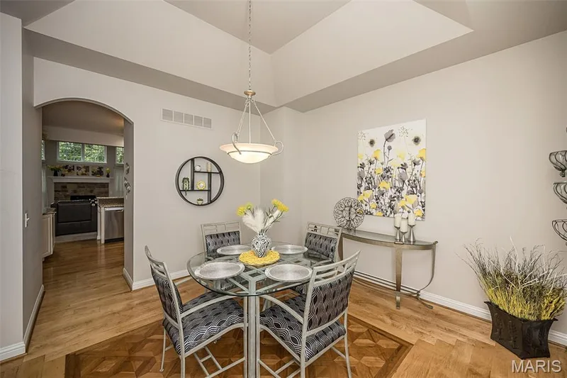 208 Strawberry Fields Court, St Peters, MO 63376 — listing photo 9 of 55