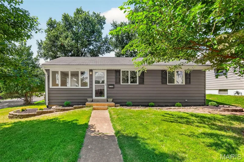 2701 Sibley Street, St Charles, MO 63301 — listing photo 32 of 34