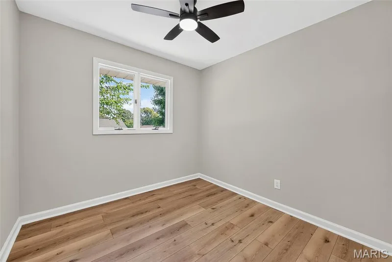 2701 Sibley Street, St Charles, MO 63301 — listing photo 11 of 34