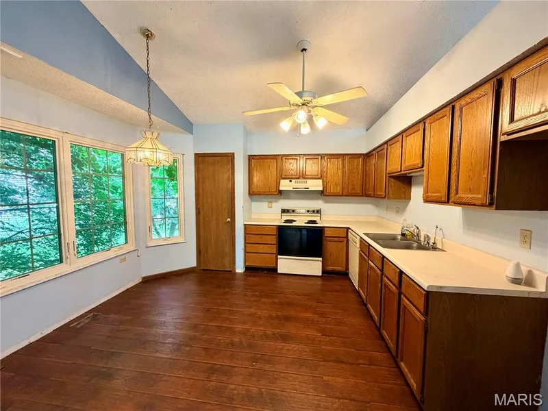 2211 Alexandria Court, O'Fallon, MO 63368 — listing photo 4 of 16