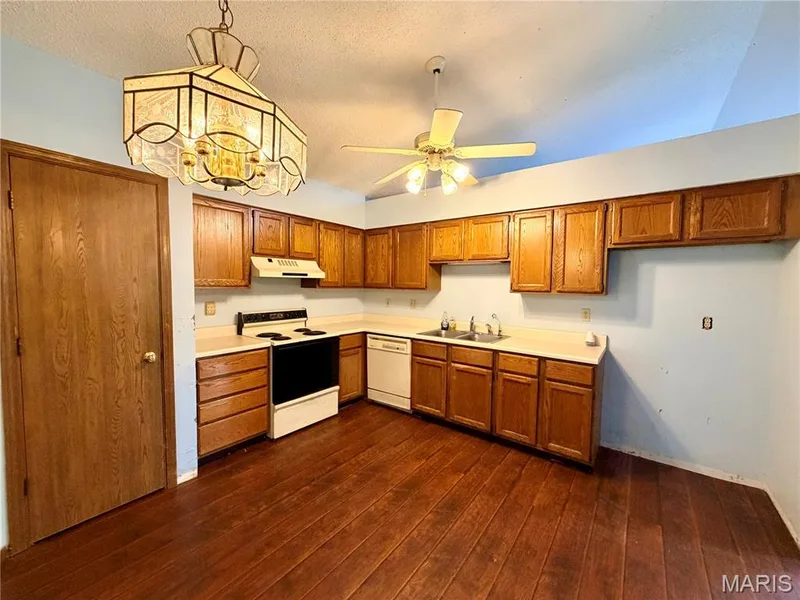 2211 Alexandria Court, O'Fallon, MO 63368 — listing photo 5 of 16