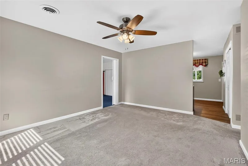 2 Lone Elk Lane, St Peters, MO 63376 — listing photo 4 of 24