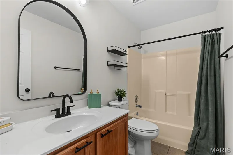 512 Spring Water Drive, Wentzville, MO 63385 — listing photo 12 of 24