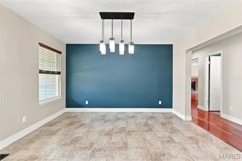 3537 Canyon Creek Drive, St Charles, MO 63303 — listing photo 8 of 58