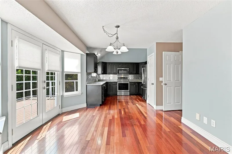 3537 Canyon Creek Drive, St Charles, MO 63303 — listing photo 10 of 58