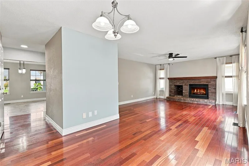 3537 Canyon Creek Drive, St Charles, MO 63303 — listing photo 12 of 58