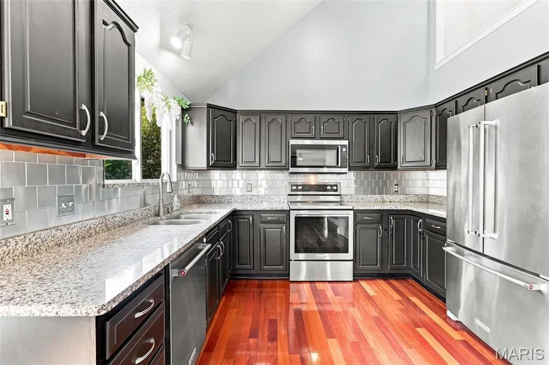 3537 Canyon Creek Drive, St Charles, MO 63303 — listing photo 17 of 58
