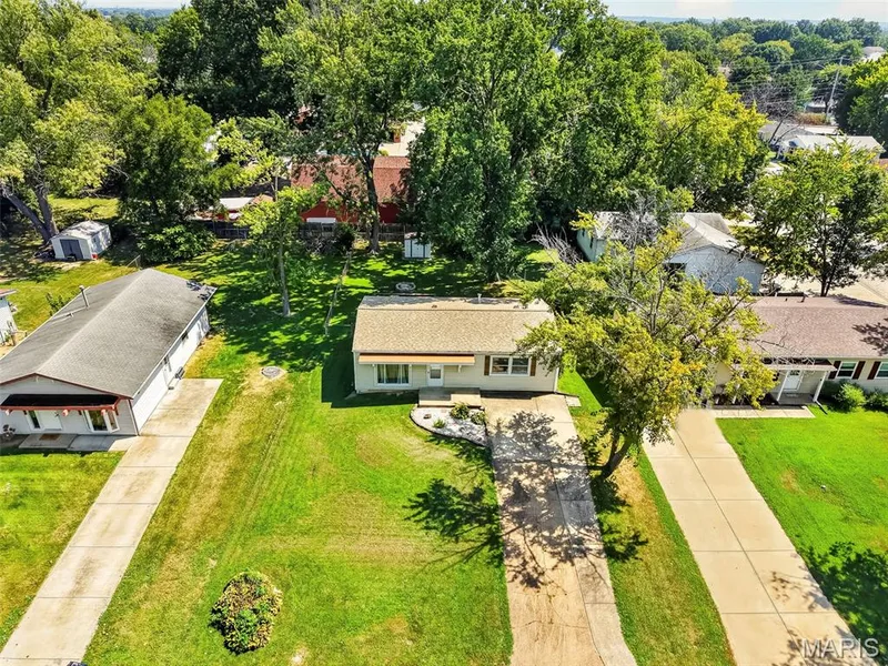 4 Matchlock Drive, St Peters, MO 63376 — listing photo 3 of 49