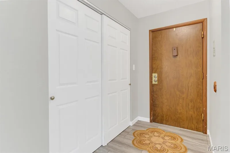 1465 Heritage Landing #207, St Charles, MO 63303 — listing photo 6 of 35