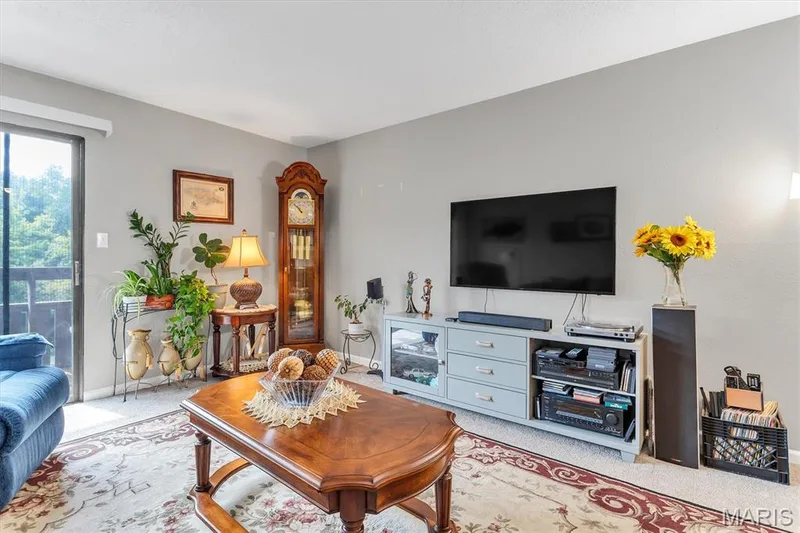 1465 Heritage Landing #207, St Charles, MO 63303 — listing photo 14 of 35