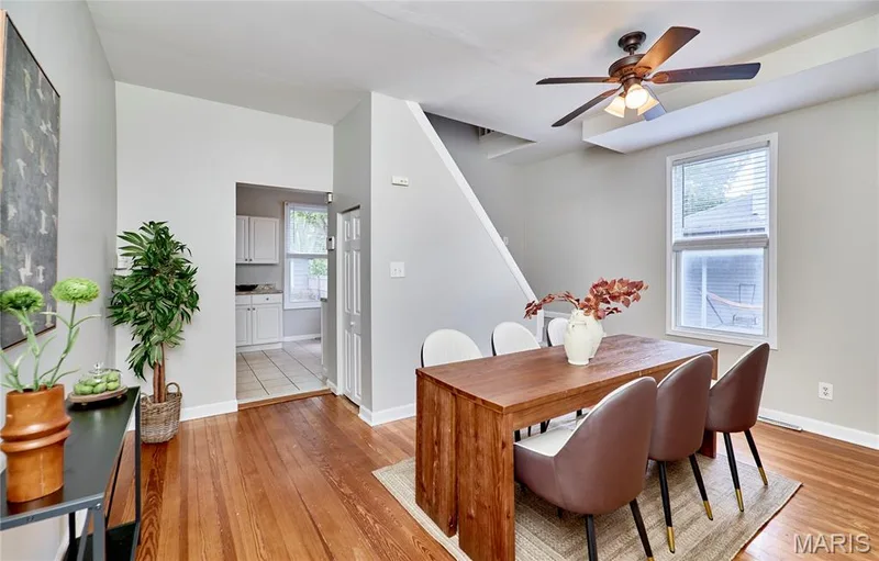 225 Houston Street, St Charles, MO 63301 — listing photo 12 of 34