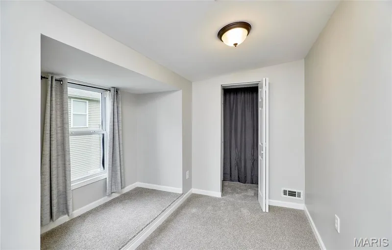 225 Houston Street, St Charles, MO 63301 — listing photo 23 of 34
