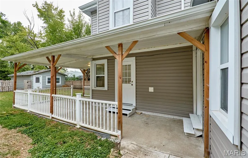 225 Houston Street, St Charles, MO 63301 — listing photo 30 of 34