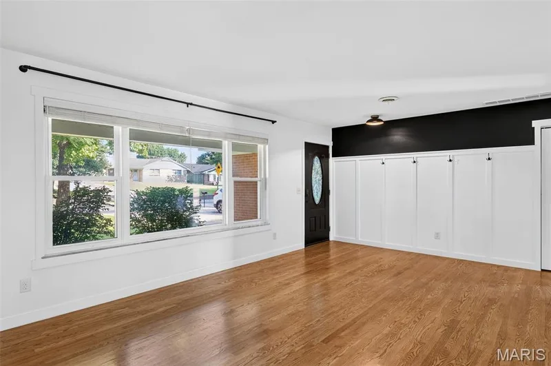View of the beautiful hardwood floors. — 120 S Duchesne Drive, St Charles, MO 63301