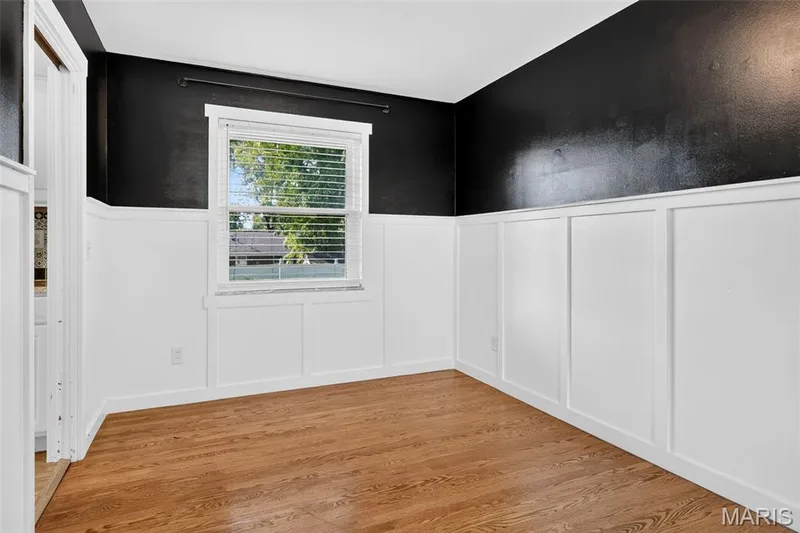 120 S Duchesne Drive, St Charles, MO 63301 — listing photo 10 of 36
