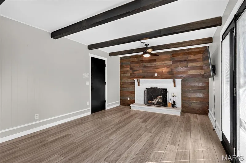 120 S Duchesne Drive, St Charles, MO 63301 — listing photo 15 of 36