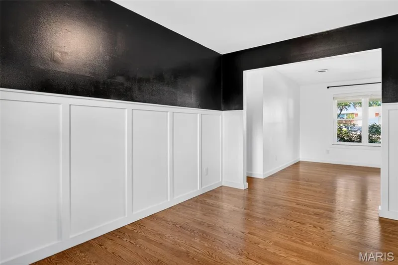 120 S Duchesne Drive, St Charles, MO 63301 — listing photo 6 of 36