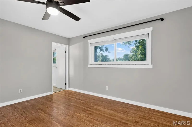 120 S Duchesne Drive, St Charles, MO 63301 — listing photo 20 of 36
