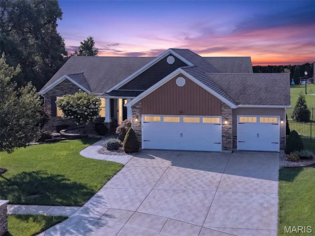 36 Ashland Court, Wentzville, MO 63385 — listing photo 1 of 40