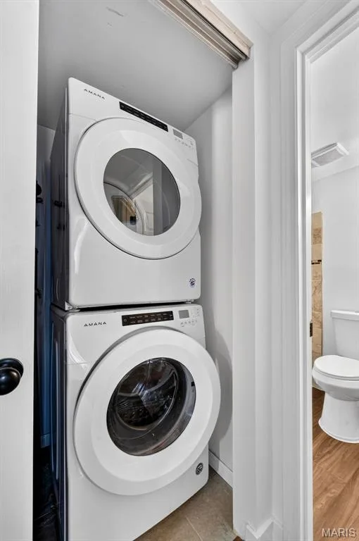 Space-saving washer and dryer — 1239 Creve Coeur Crossing Lane #D, Chesterfield, MO 63017