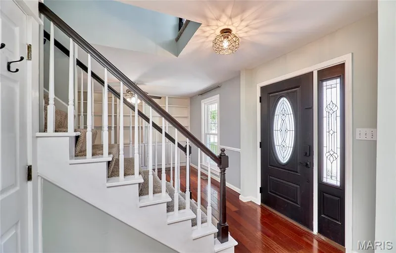 16430 Green Pines Drive, Wildwood, MO 63011 — listing photo 3 of 53