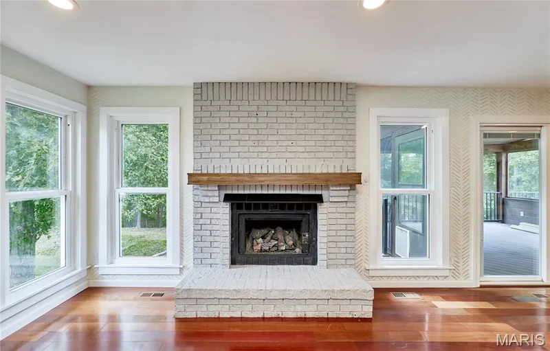 16430 Green Pines Drive, Wildwood, MO 63011 — listing photo 9 of 53