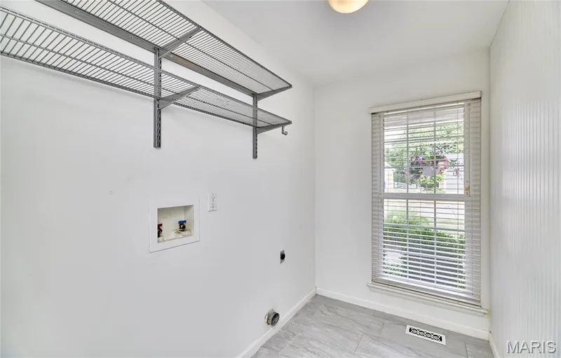 16430 Green Pines Drive, Wildwood, MO 63011 — listing photo 15 of 53