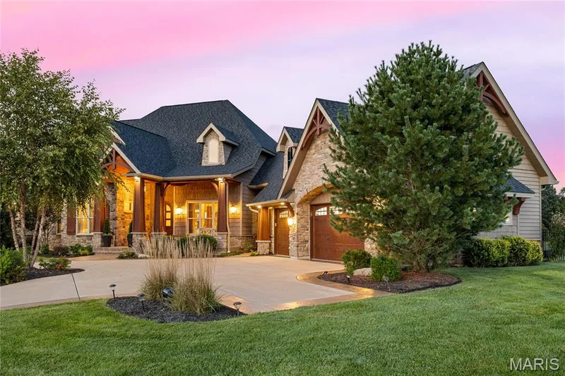 570 Patriotic Trail, Weldon Spring, MO 63304 — listing photo 7 of 83