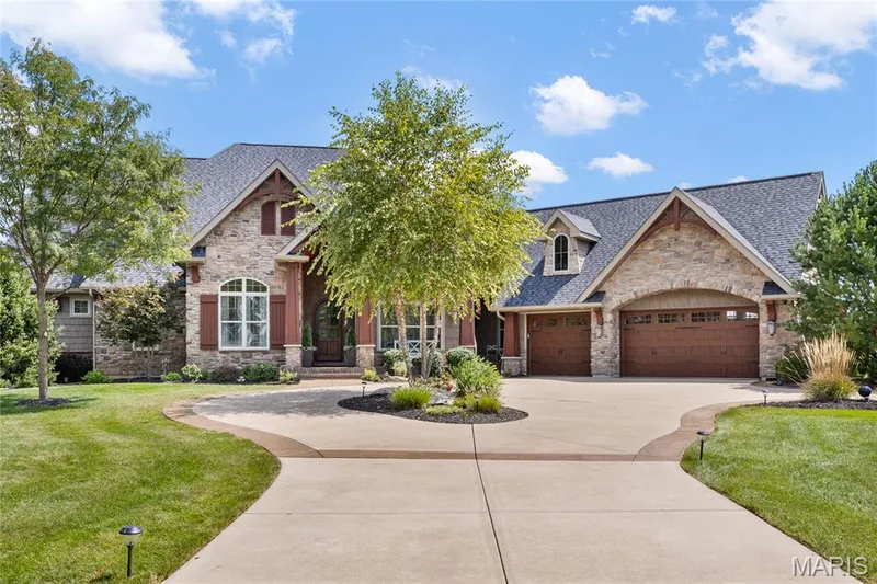 570 Patriotic Trail, Weldon Spring, MO 63304 — listing photo 8 of 83