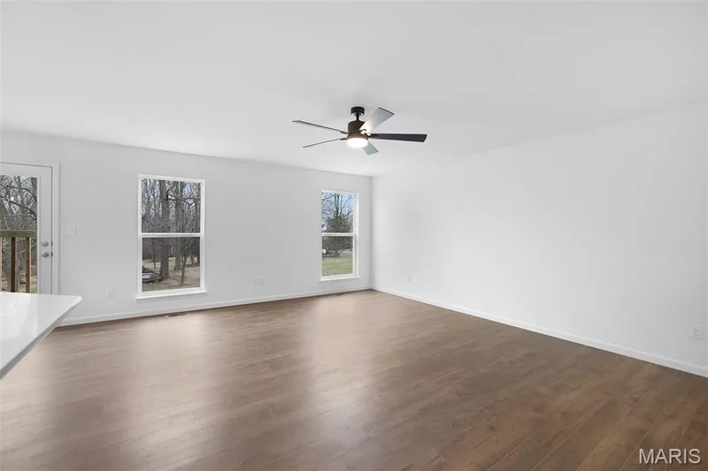 154 Ripple Creek Drive, Lake St. Louis, MO 63367 — listing photo 4 of 31