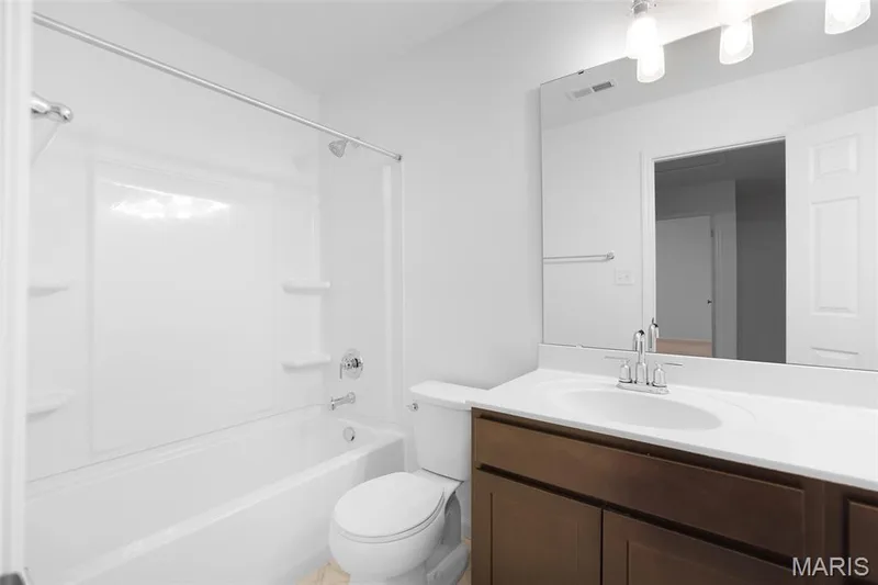 154 Ripple Creek Drive, Lake St. Louis, MO 63367 — listing photo 26 of 31
