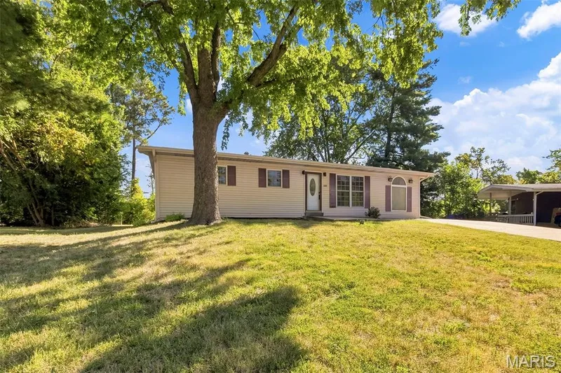 320 View Point Lane, Lake St. Louis, MO 63367 — listing photo 5 of 46