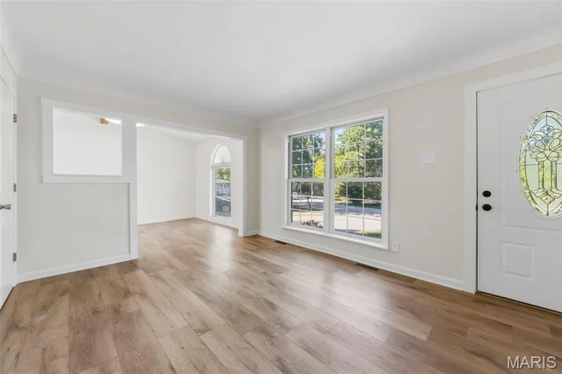 320 View Point Lane, Lake St. Louis, MO 63367 — listing photo 12 of 46