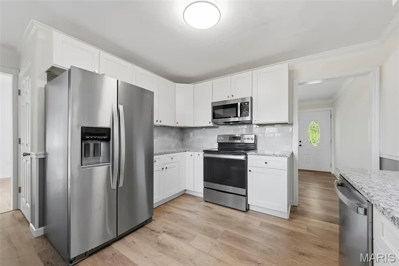 320 View Point Lane, Lake St. Louis, MO 63367 — listing photo 20 of 46