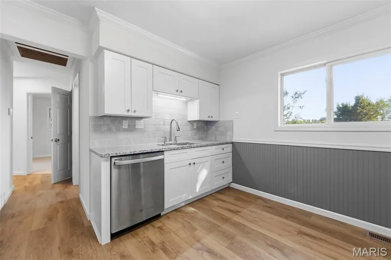 320 View Point Lane, Lake St. Louis, MO 63367 — listing photo 22 of 46