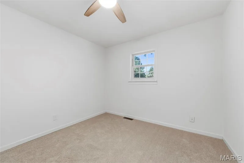 320 View Point Lane, Lake St. Louis, MO 63367 — listing photo 28 of 46