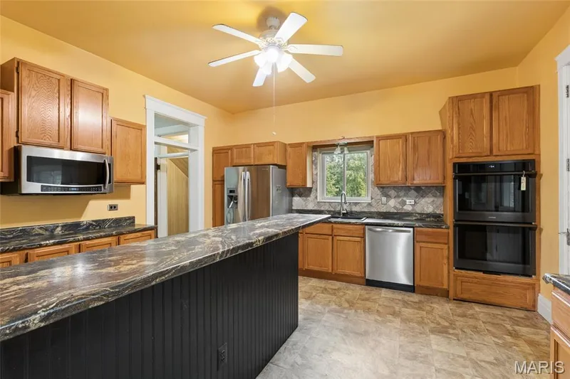 811 Tom Ginnever Avenue, O'Fallon, MO 63366 — listing photo 12 of 39