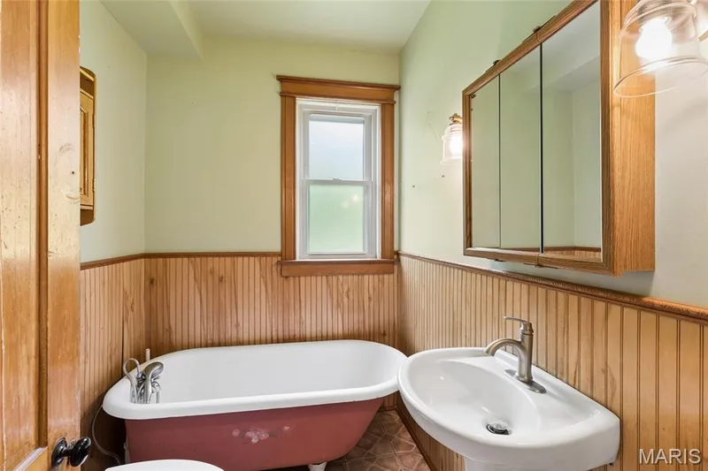 811 Tom Ginnever Avenue, O'Fallon, MO 63366 — listing photo 16 of 39