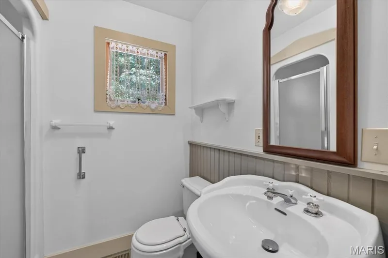 Hall Full Bath — 17775 Orrville Road, Wildwood, MO 63005