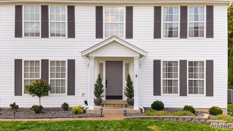 Covered front porch! — 7159 Heartland Drive, Dardenne Prairie, MO 63368