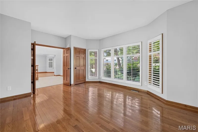 4 Woodford Place, St Charles, MO 63301 — listing photo 14 of 33