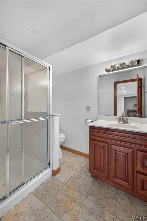 Lower Level Bathroom — 4 Woodford Place, St Charles, MO 63301
