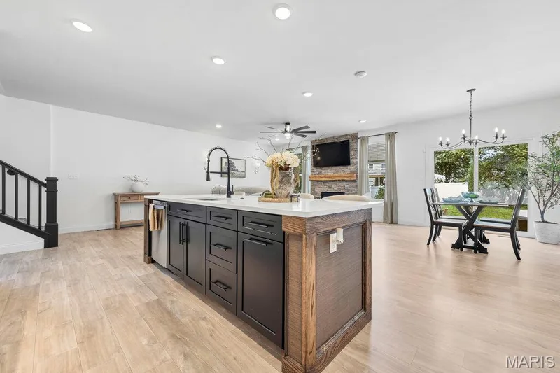 119 Sommerset Court, Lake St. Louis, MO 63367 — listing photo 14 of 41